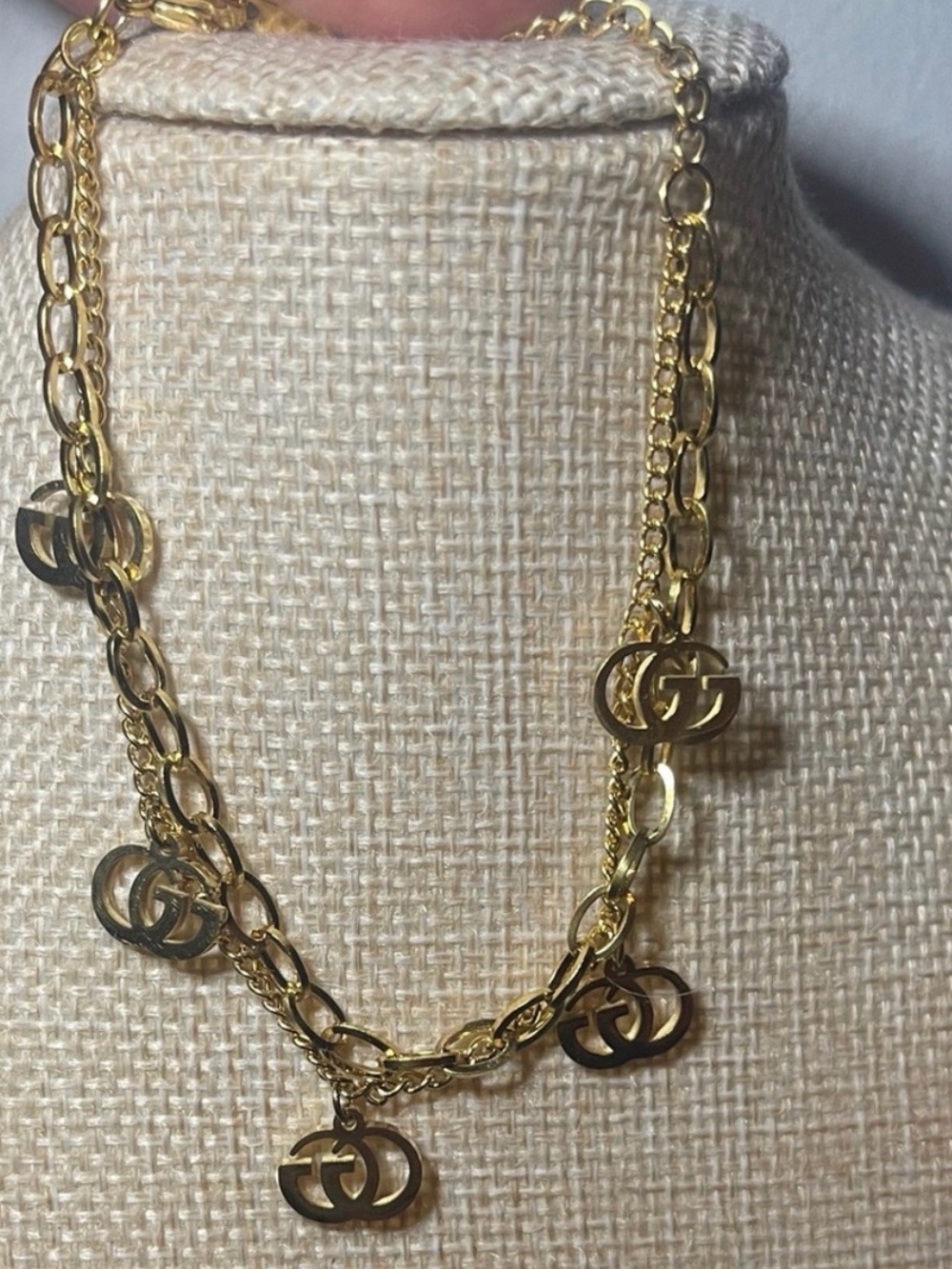 GG Gold To e Double-Link Logo Charm bracelet- Designer Style